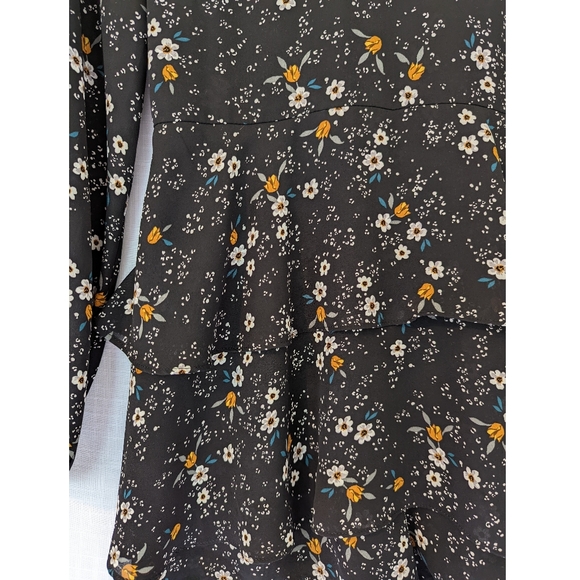 BB Dakota Romper - Picture 4 of 4